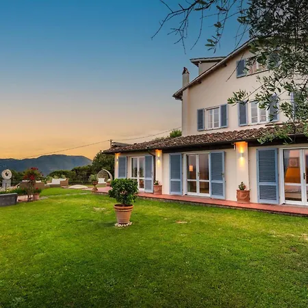 Lontana Villa *