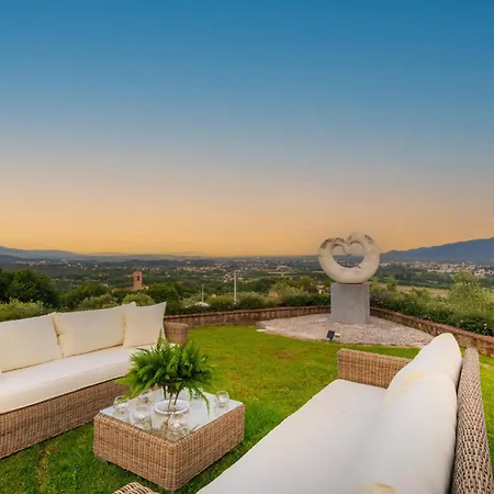 Lontana Villa