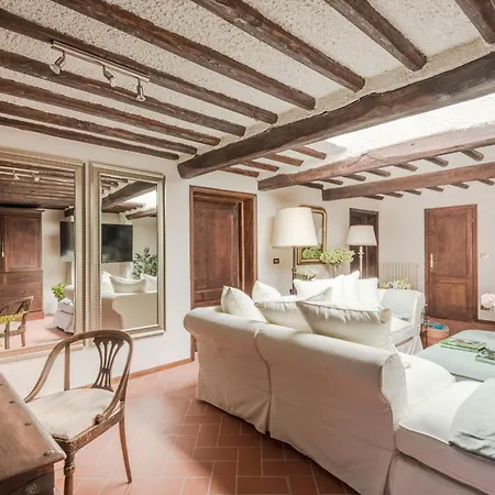 Villa Lontana Lucca