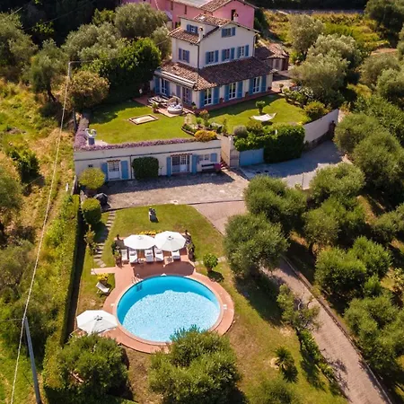 Lontana Villa Lucca